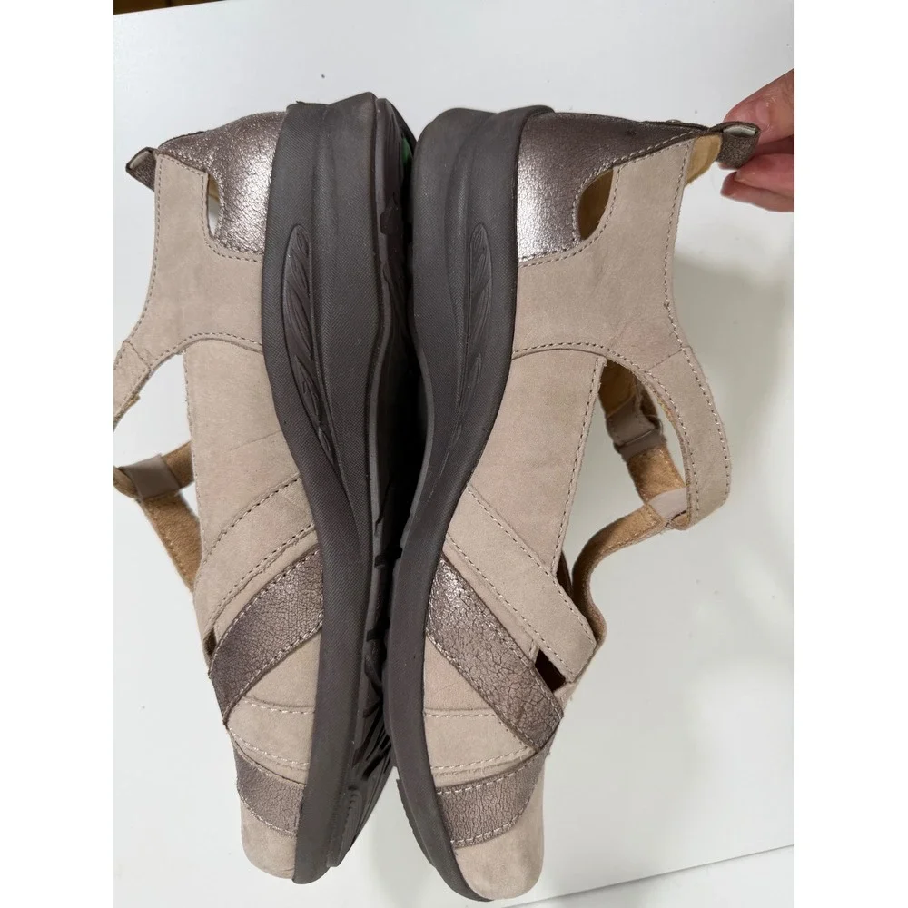 Earth Ocelot Taupe Metallic Bronze Leather Comfort Mary Jane Flats Shoes 8